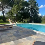 Lägenhet Mas De Rofa Piscine Et Grand Jardin Au Pieds Des Cevennes