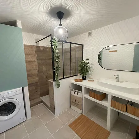 Mas De Rofa Piscine Et Grand Jardin Au Pieds Des Cevennes Apartmán